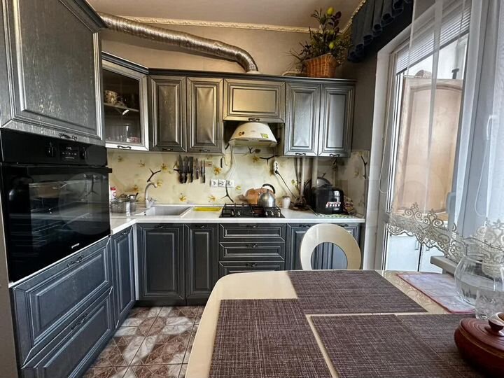 2-к. квартира, 66,4 м², 2/10 эт.