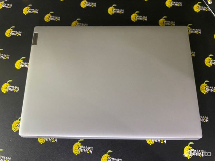 Lenovo IdeaPad 3 / AMD 3150 / 4GB / 256GB