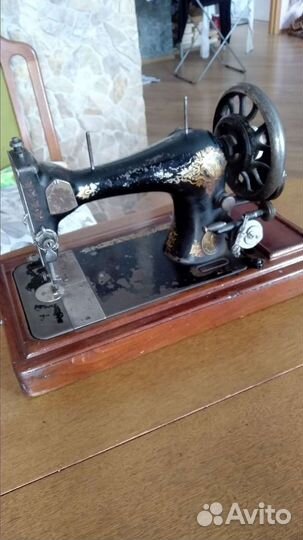 Швейная машина Singer