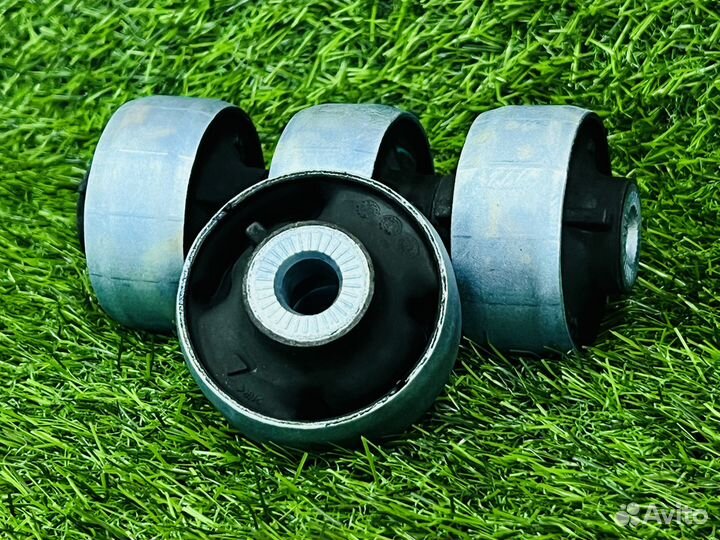 Сайлентблок переднего рычага задний VAG 5Q0407183E