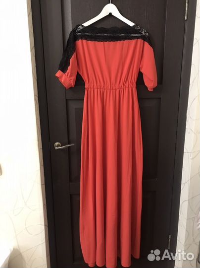 Вечернее платье в пол красное