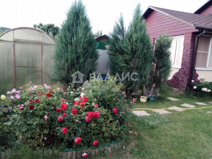 Дом 255 м² на участке 7 сот.