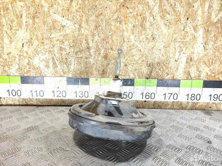 Усилитель тормозов вакуумный Volkswagen Passat b5