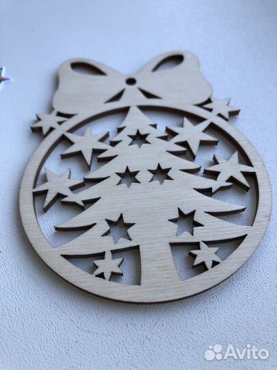 Заготовки из дерева круглая с бантом и ёлочкой