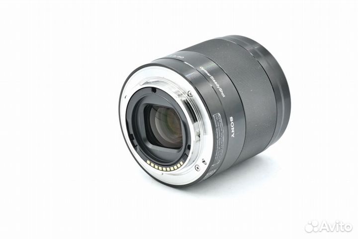 Объектив Sony E 50mm f/1.8 OSS