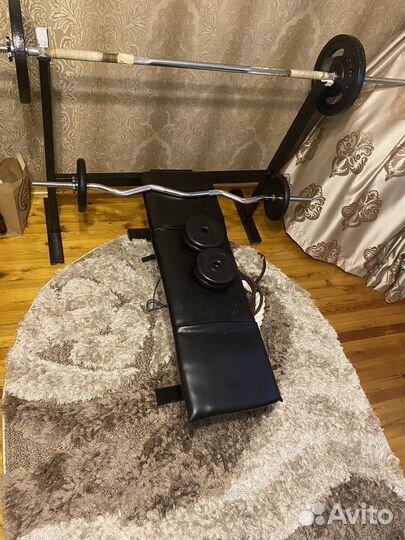 Скамья для жима со стойками и штангой бу