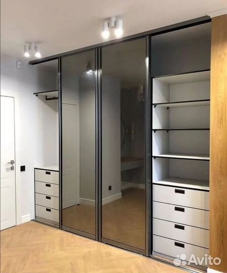 Шкафы на заказ 'Love awaits'