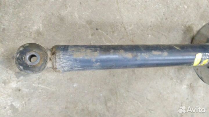 Амортизатор задний Volkswagen Vento 1991-1997