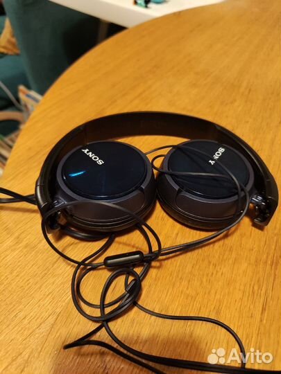 Проводные наушники sony