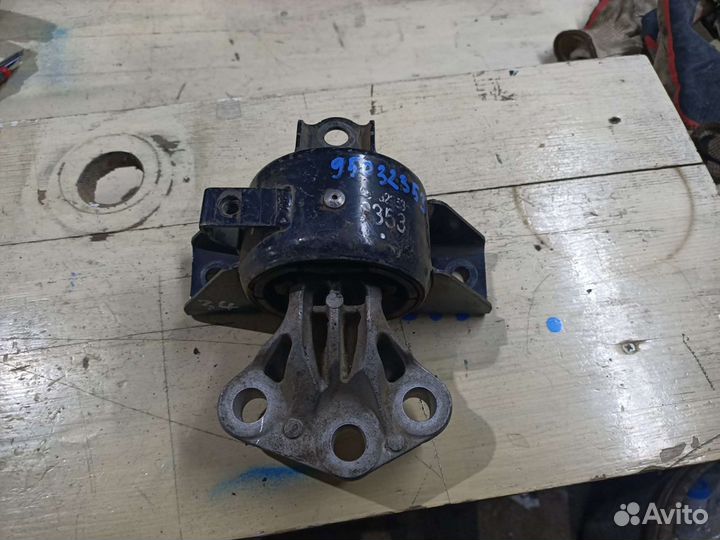 Опора двигателя Chevrolet Aveo т300