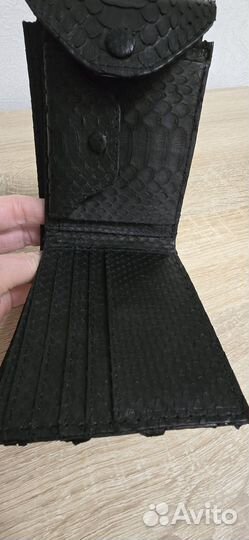 Мужское кожаное портмоне