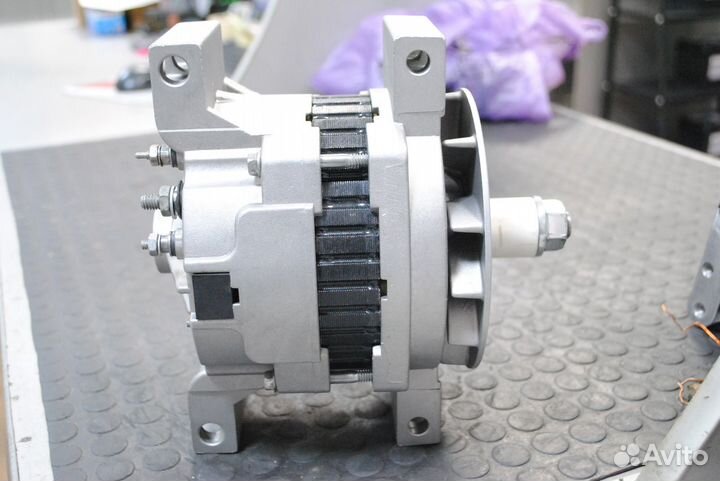 Генератор Freightliner Century, Volvo VNL 12V 145А