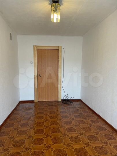 Комната 14,3 м² в 1-к., 4/5 эт.