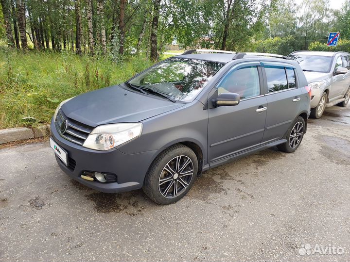 Geely MK Cross, 2014