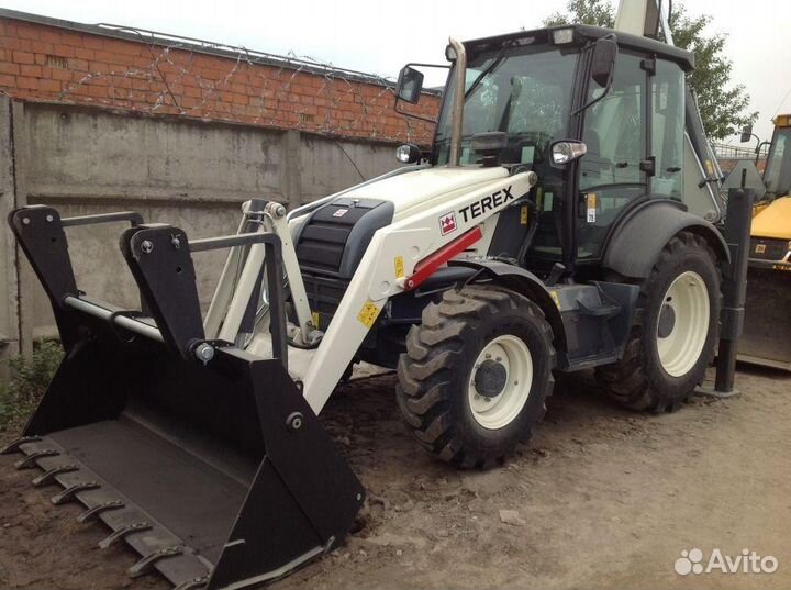 Экскаватор погрузчик terex jcbнаходится в лобаново