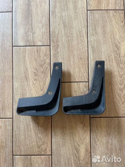 Брызговик задний левый Kia Rio 3