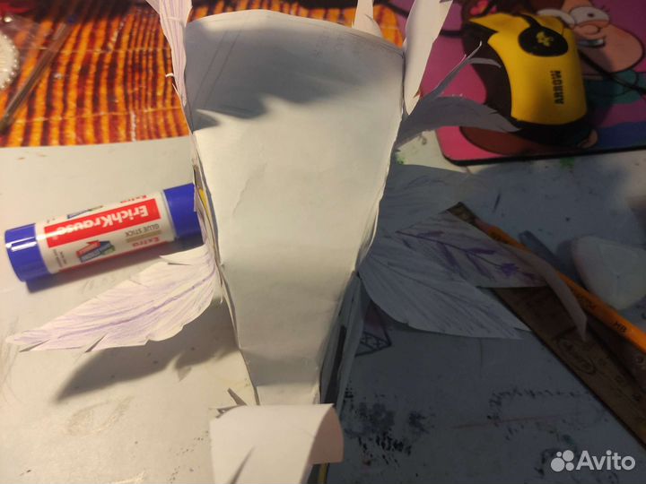 Дракон на руку из бумаги на руку птица/орёл/грифон