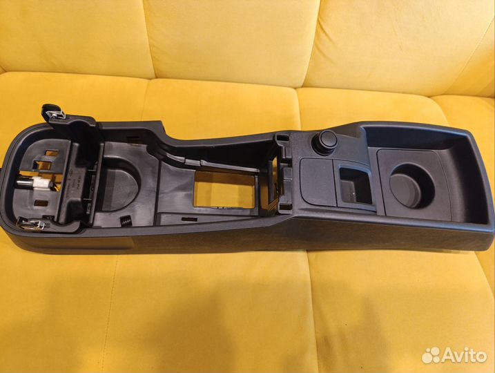 Консоль Рено 2 поколения