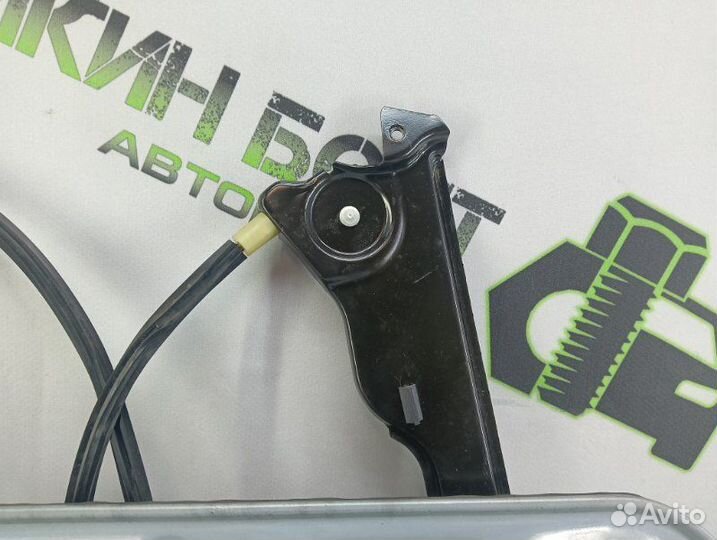 Мотор стеклоподъемника передний левый Nissan