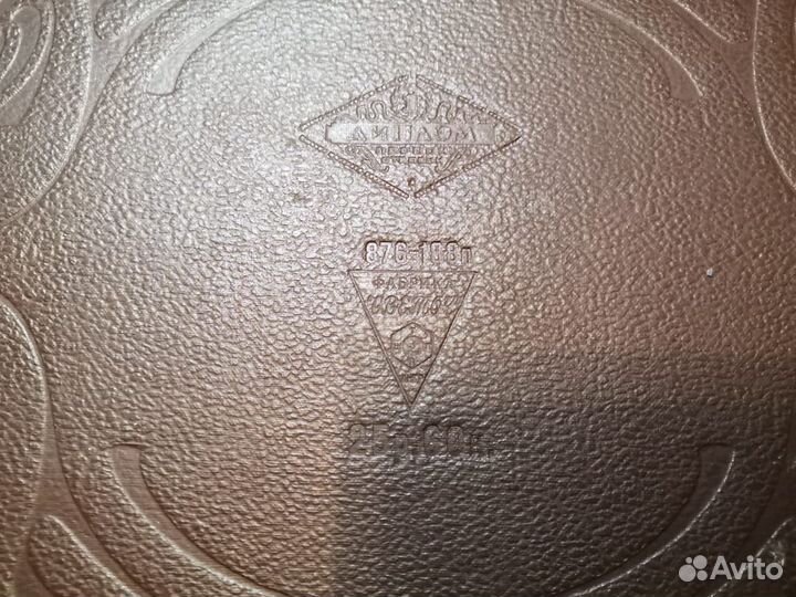 Фотоальбом в кожаном переплете конца 40х годов