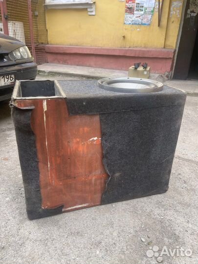 Активный сабвуфер