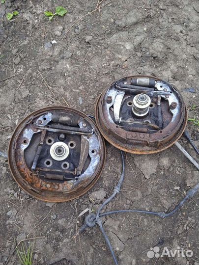 Задний тормозной механизм Skoda Roomster