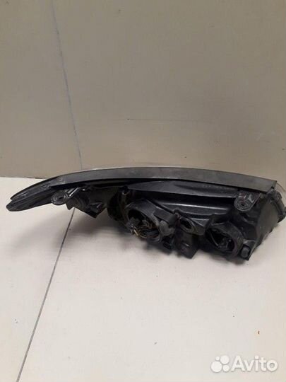 Фара левая Hyundai Elantra