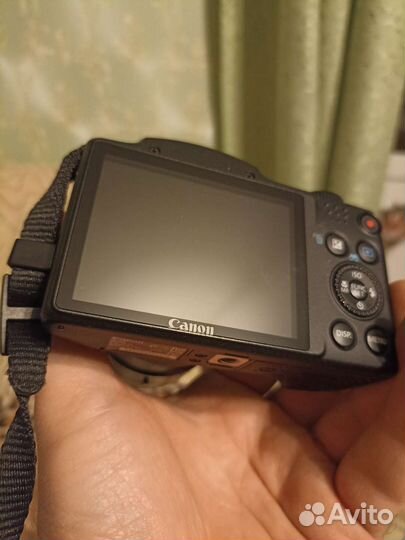 Компактный фотоаппарат canon