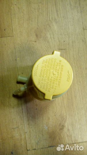 Бачок гур Subaru Tribeca