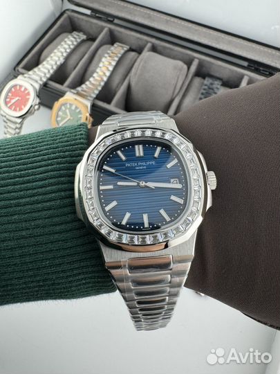 Часы Patek Philippe Nautilus 40мм