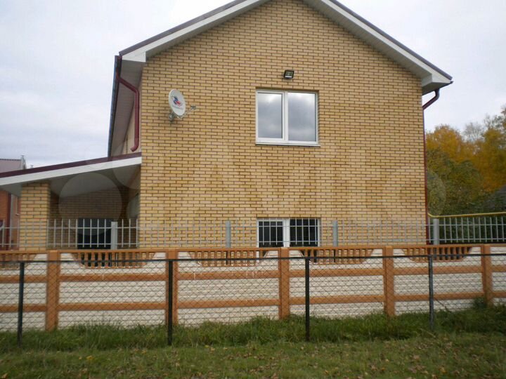 Дом 260 м² на участке 38 сот.