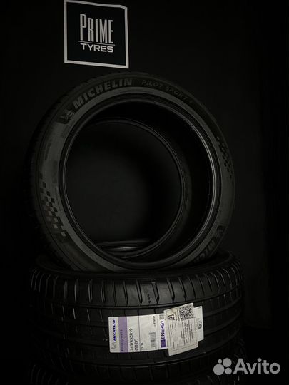 Michelin Pilot Sport 5 245/45 R19 102Y