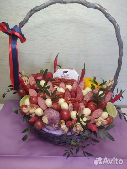 Корзины вкусные на выпускной