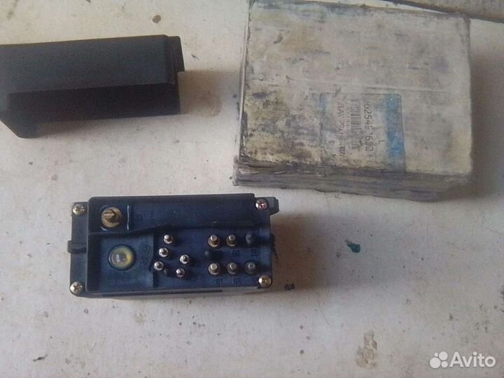 Реле свечей накала Истана