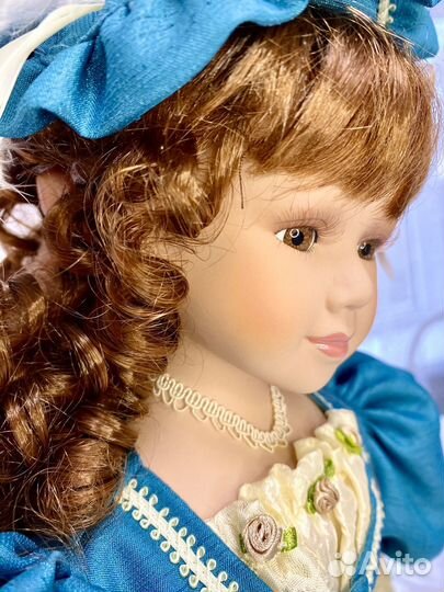 Кукла фарфоровая большая