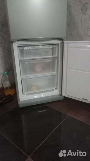 Холодильник новый