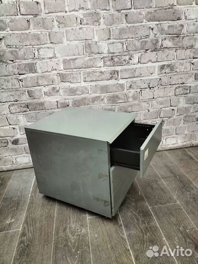 Тумба металлическая