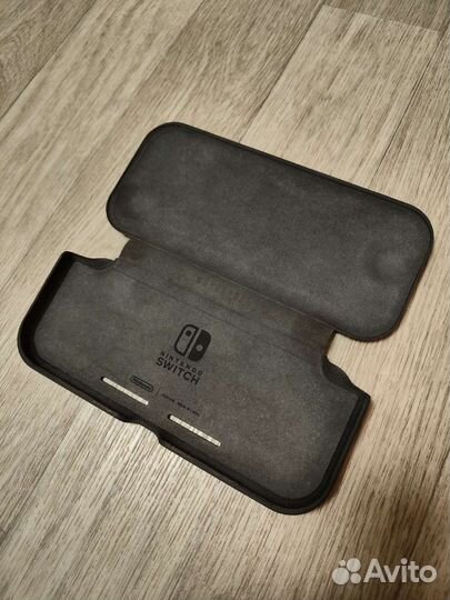 Чехлы для Nintendo Switch Lite