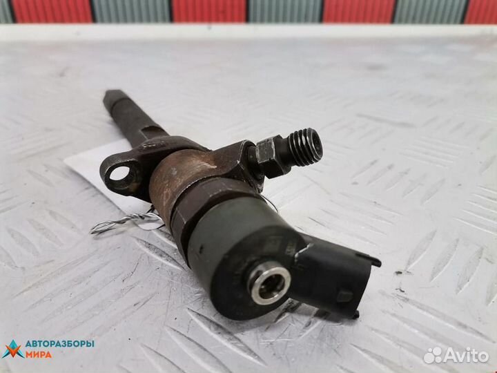 Форсунка Peugeot 307 рест. 2007 1980H3