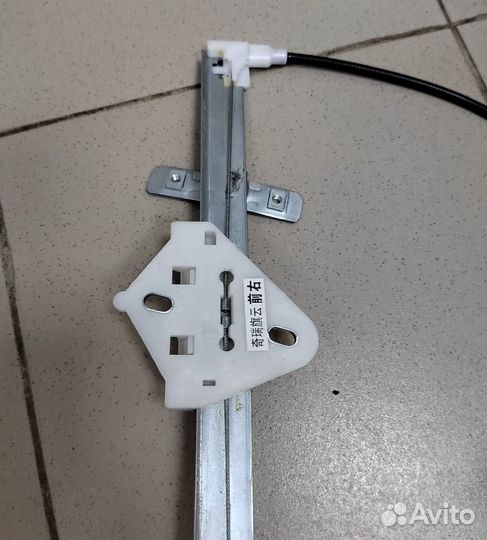 Стеклоподъемник передний правый Chery Amulet