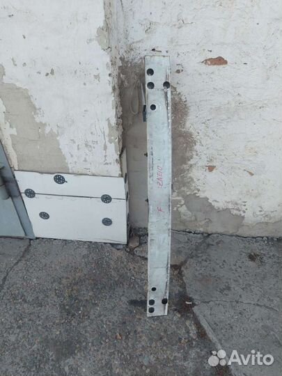 Разное на toyota wish 2003г