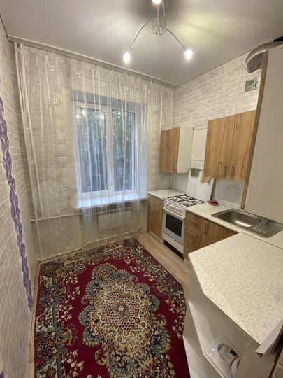 3-к. квартира, 48 м², 1/2 эт.