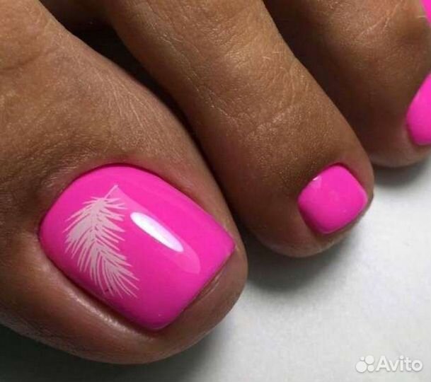 Маникюр и педикюр