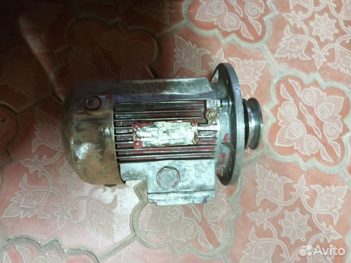 Продам электромотор