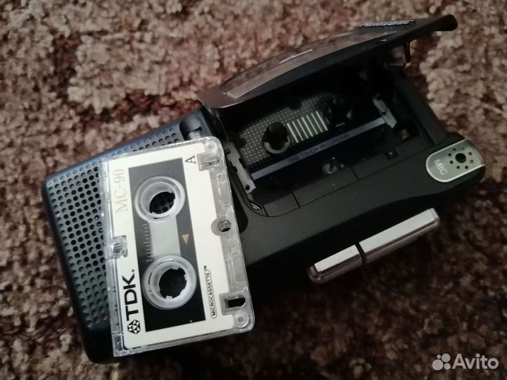 Кассетный диктофон Panasonic