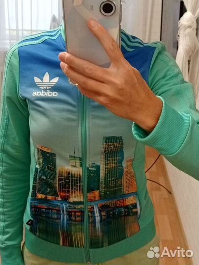 Толстовка Adidas оригинал 40 р