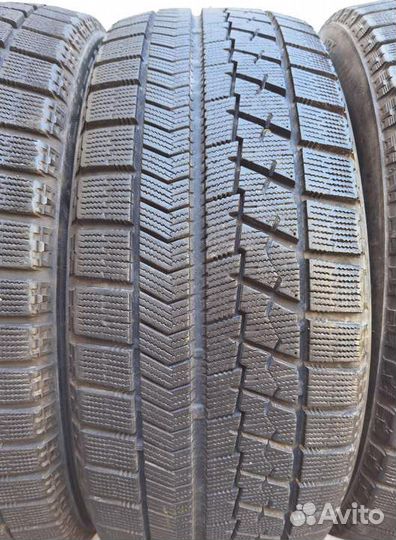 Bridgestone Blizzak VRX 205/50 R17 97Q