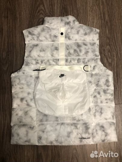 Жилетка Nike tech pack