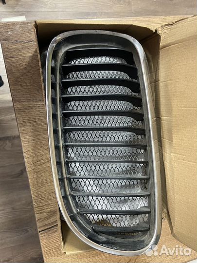 Решетки радиатора хром бмв е 90 рестайл