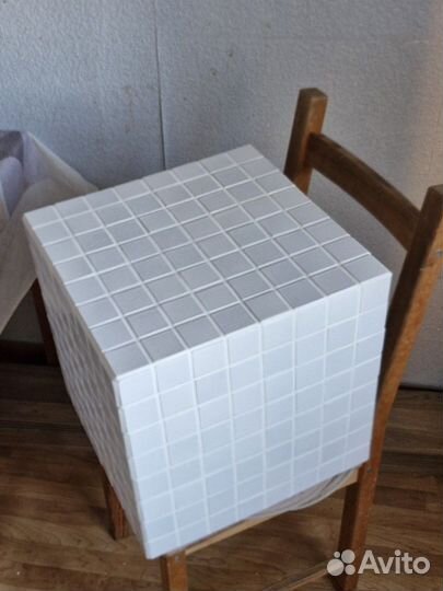 Столик из плитки как из Pinterest